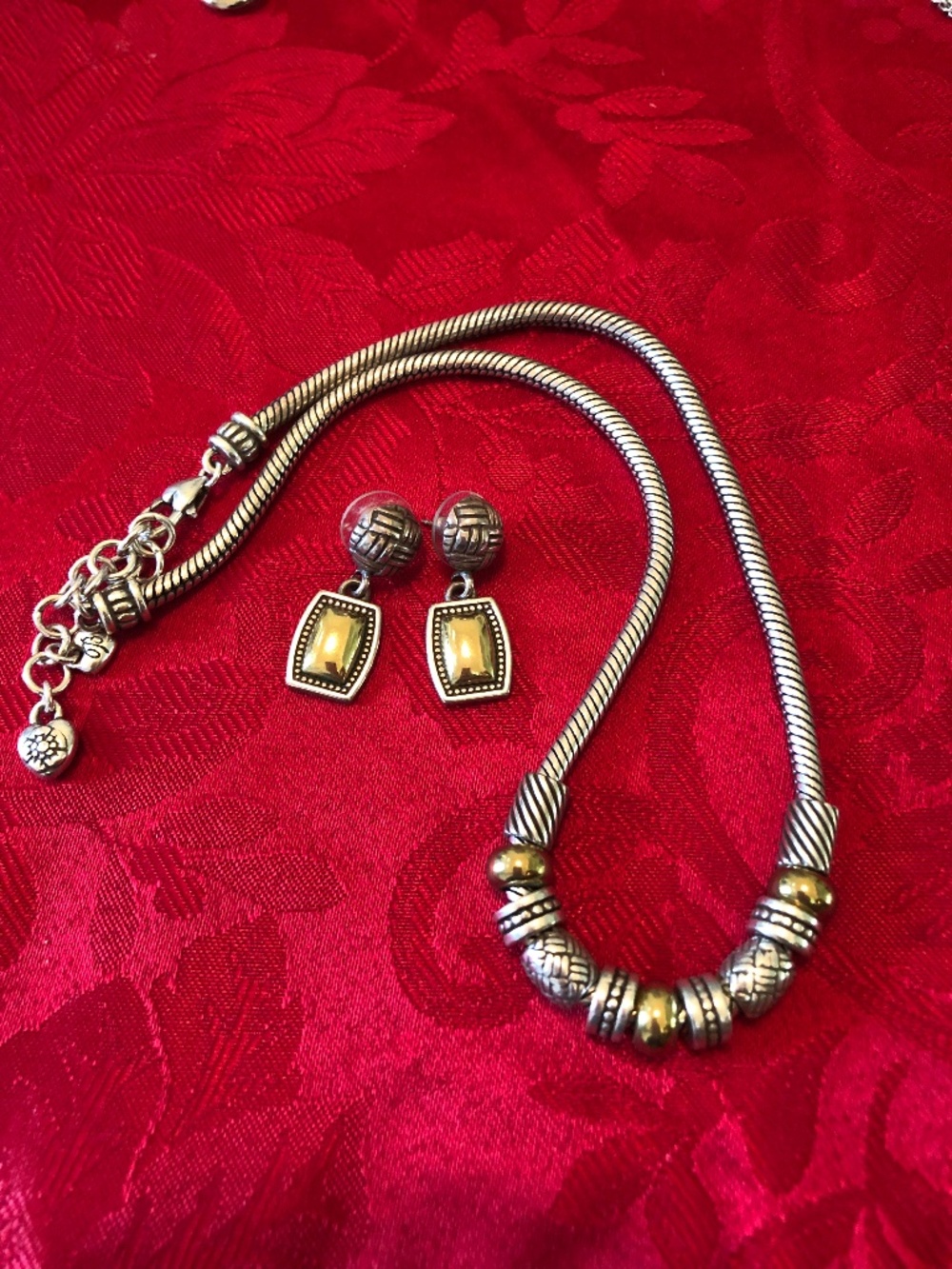 Beautiful Silver and Gold Brighton Necklace and Earrings